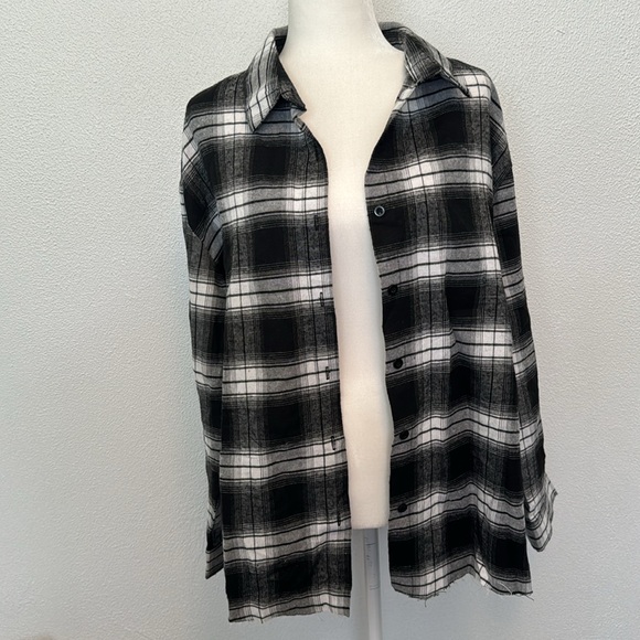 Philadelphia eagles plaid, button-down shirt - Picture 2 of 4